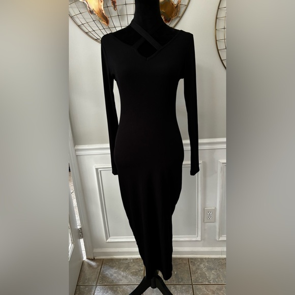 Women's Long Sleeve Crisscross Halter V-Neck Bodycon Split Midi Dress - Picture 3 of 11